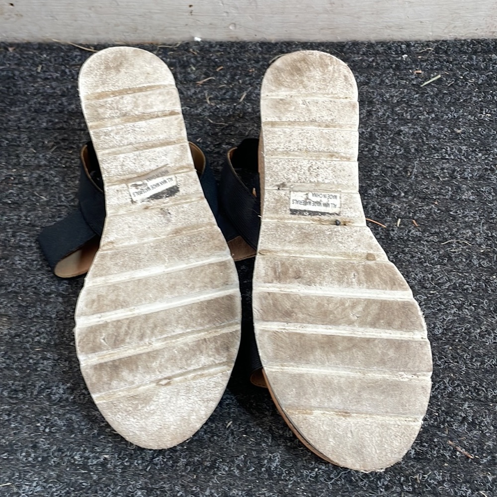 Platform Sandals - Picture 6 of 6